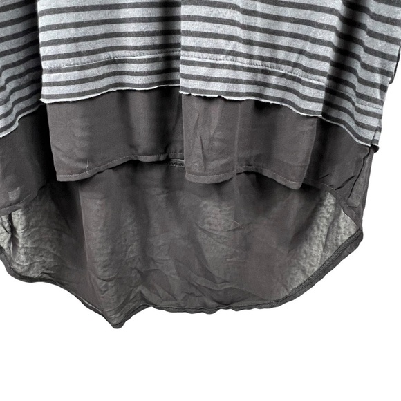 Seven7 Blouse Women's Large High Low Hem Gray Black  Sheer Sleeves Stripes - Picture 3 of 8